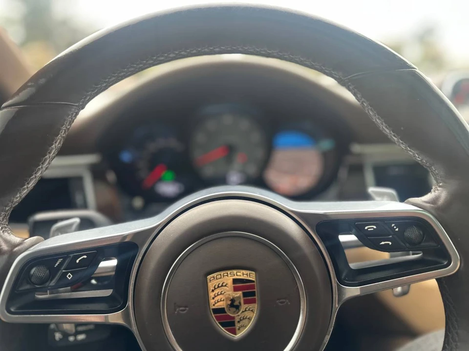 2016 Porsche Macan S - Image 6 of 10