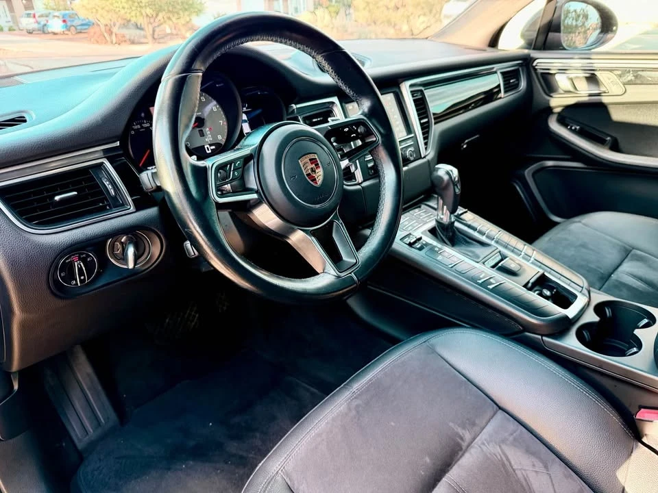 2016 Porsche Macan S - Image 9 of 17