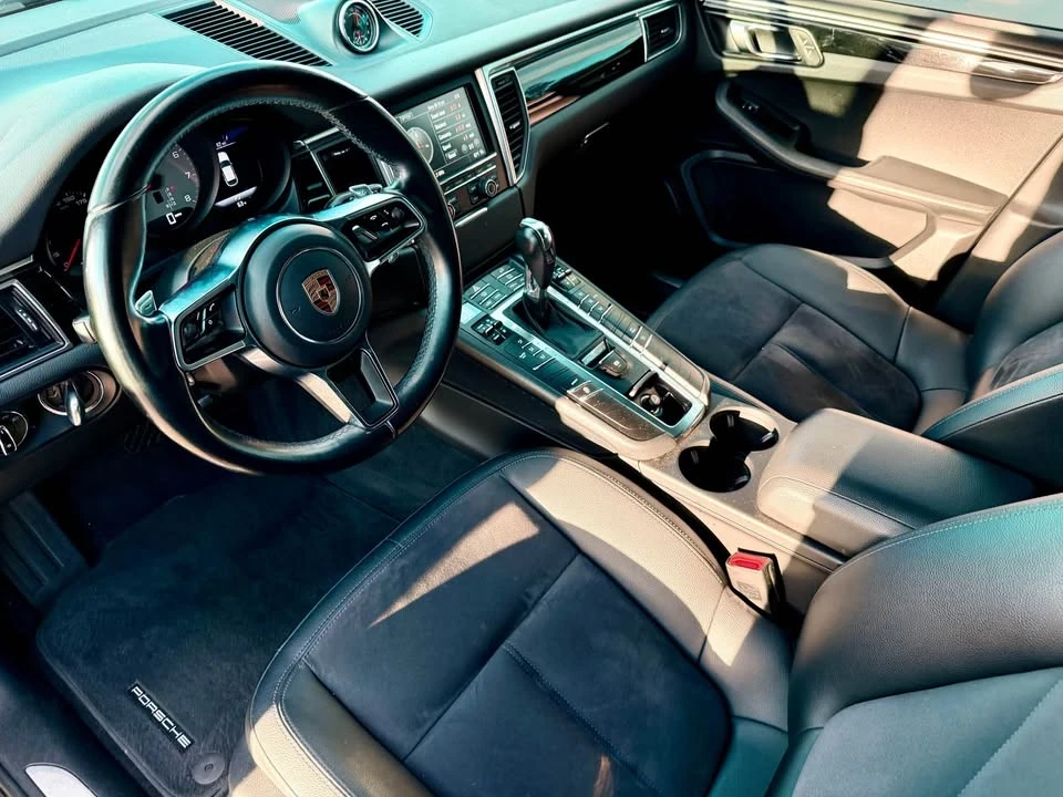 2016 Porsche Macan S - Image 10 of 17