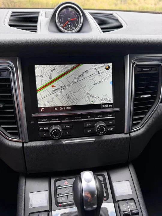 2016 Porsche Macan S - Image 15 of 19