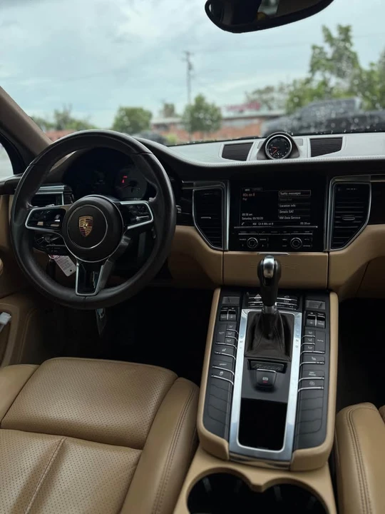 2016 Porsche Macan S - Image 10 of 16