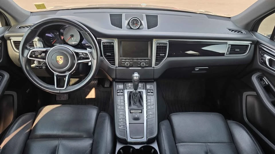 2016 Porsche Macan S - Image 12 of 18