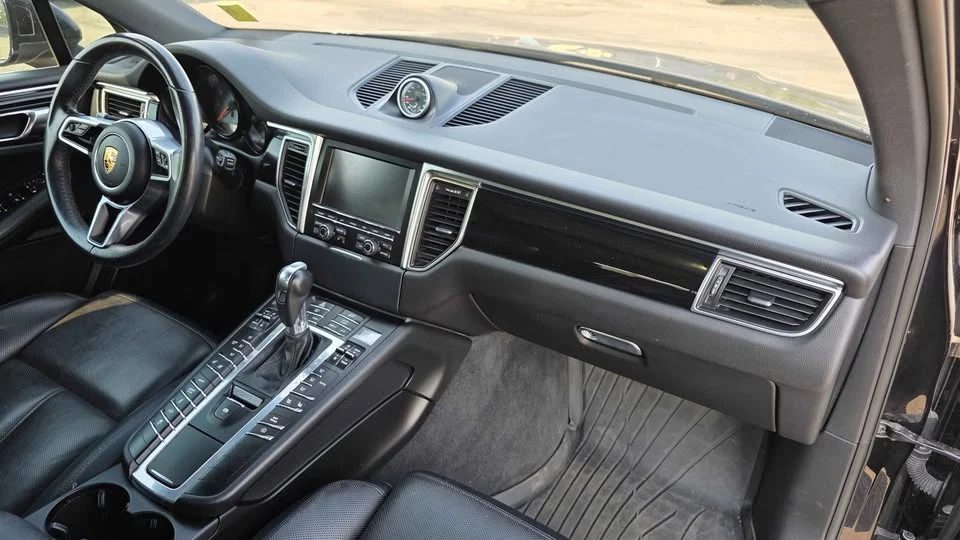 2016 Porsche Macan S - Image 16 of 18