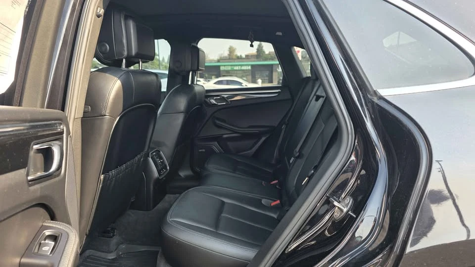2016 Porsche Macan S - Image 11 of 18