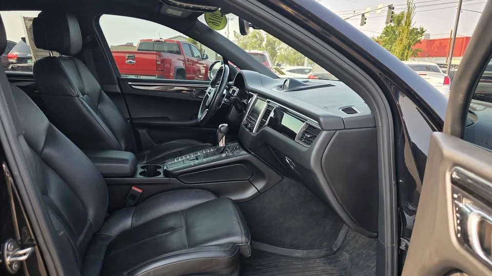 2016 Porsche Macan S - Image 15 of 18