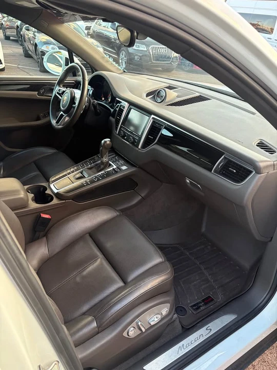 2016 Porsche Macan S - Image 10 of 12