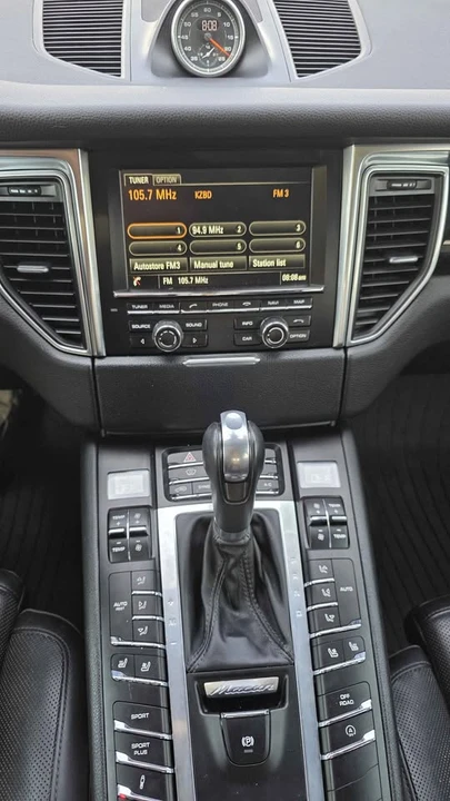 2016 Porsche Macan S - Image 18 of 18
