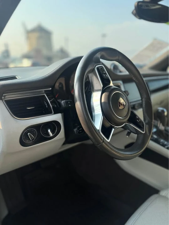 2016 Porsche Macan S - Image 11 of 14