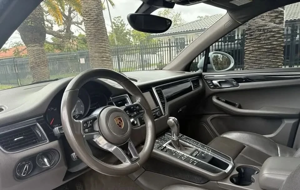2016 Porsche Macan S - Image 7 of 13