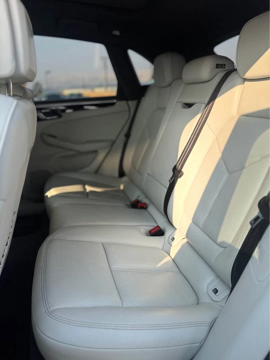 2016 Porsche Macan S - Image 13 of 14