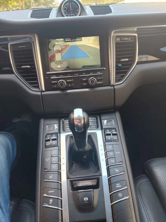 2016 Porsche Macan S - Image 9 of 11