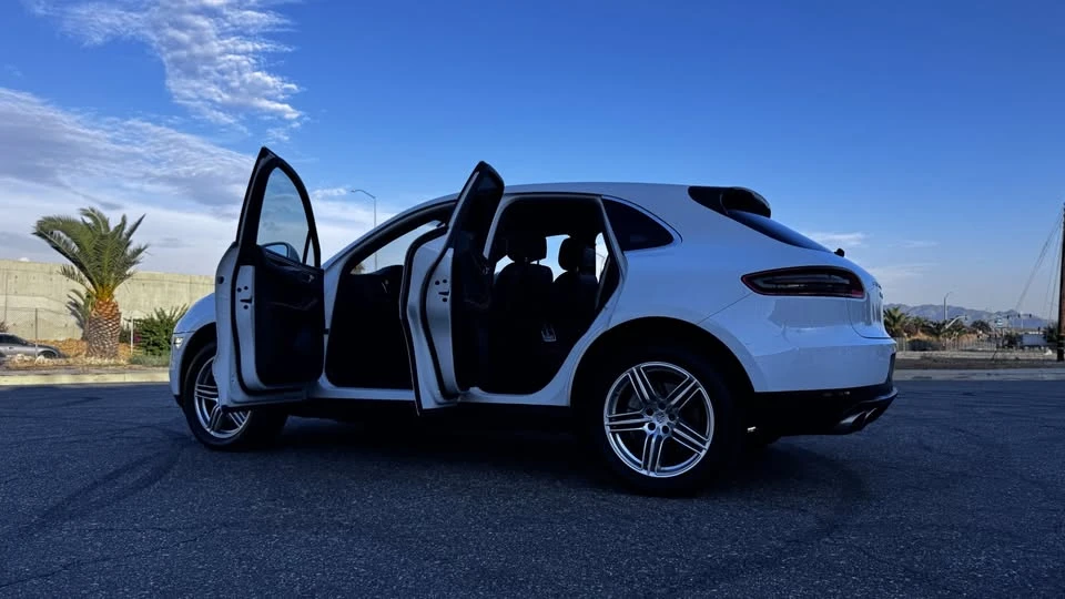 2016 Porsche Macan S - Image 10 of 20