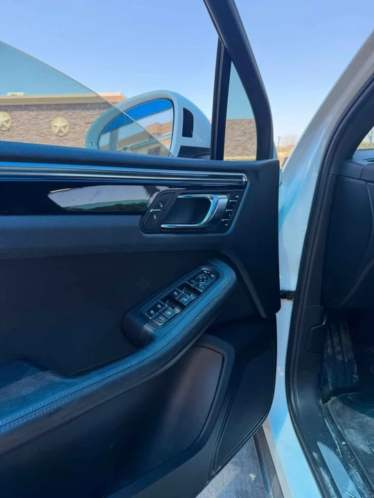 2016 Porsche Macan S - Image 8 of 10