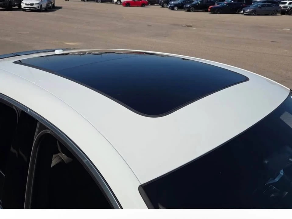 2016 Porsche Macan S - Image 15 of 18