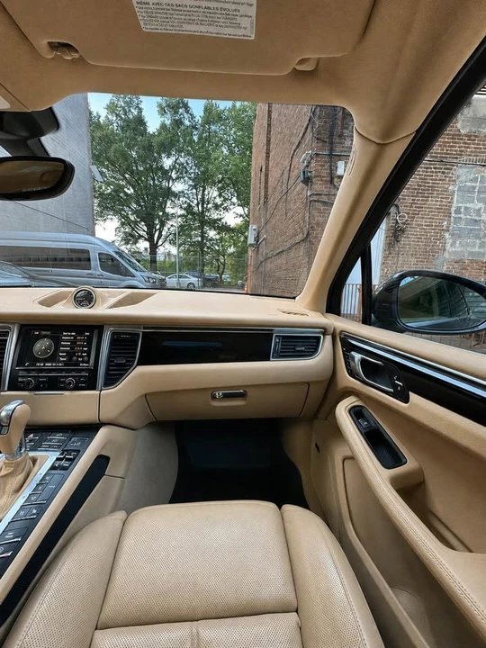 2016 Porsche Macan S - Image 16 of 20