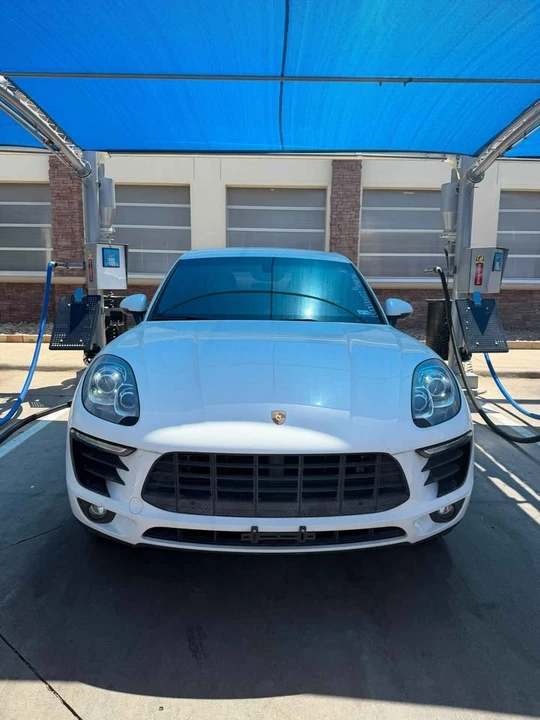 2016 Porsche Macan S - Image 2 of 10