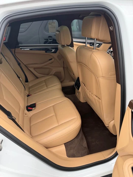 2016 Porsche Macan S - Image 10 of 18
