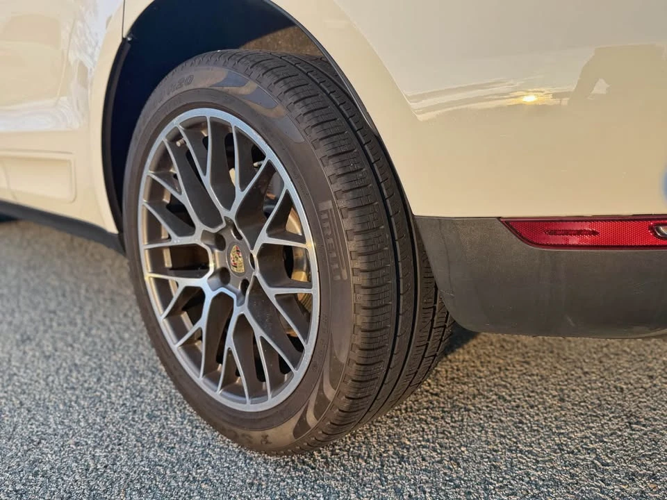 2016 Porsche Macan S - Image 10 of 20