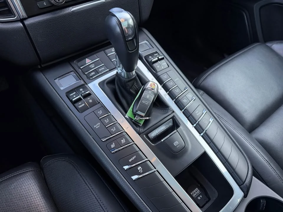 2016 Porsche Macan S - Image 14 of 20