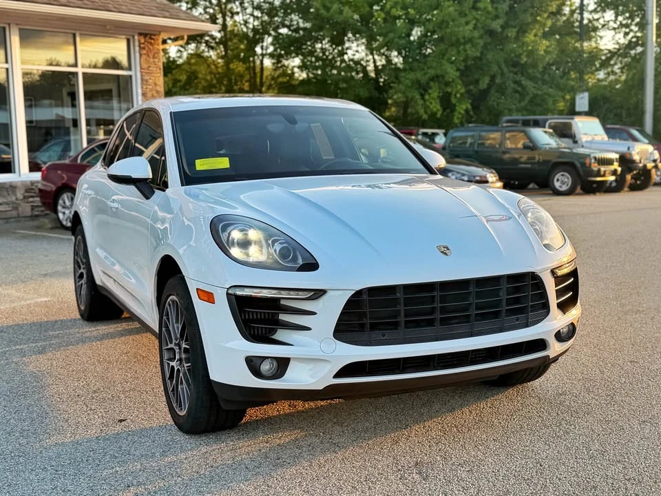 2016 Porsche Macan S - Image 2 of 20