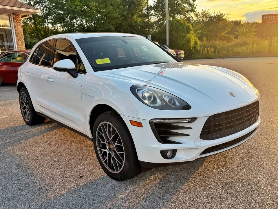 2016 Porsche Macan S - Image 8 of 20
