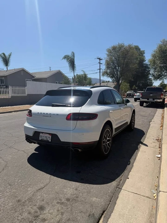 2016 Porsche Macan S - Image 2 of 9
