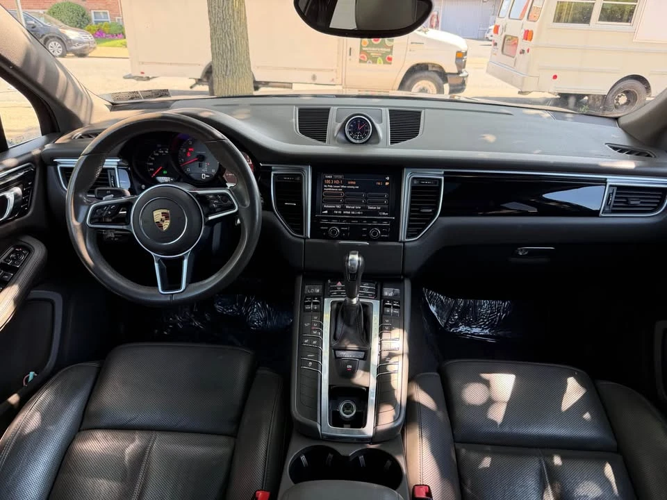 2016 Porsche Macan S - Image 9 of 18