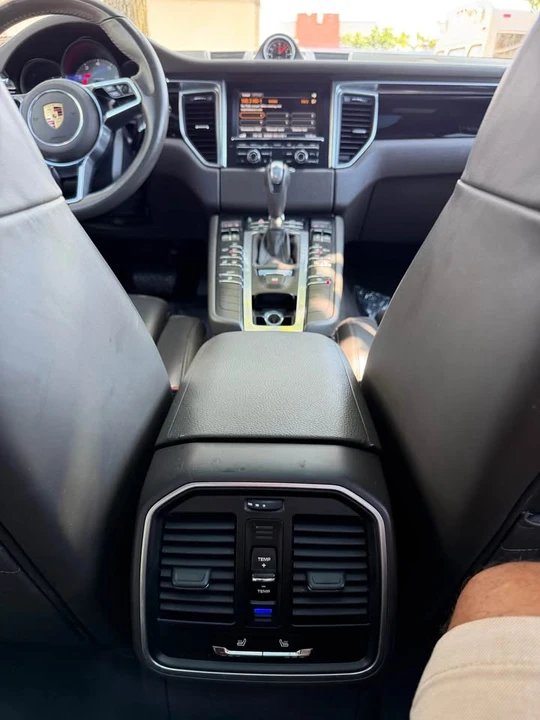 2016 Porsche Macan S - Image 13 of 18