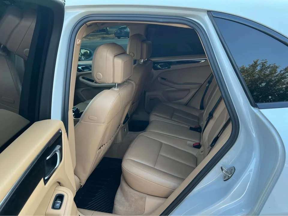 2016 Porsche Macan S - Image 7 of 9