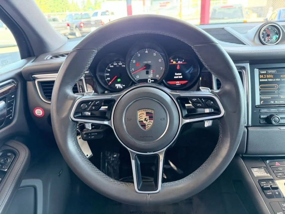 2016 Porsche Macan S - Image 16 of 20