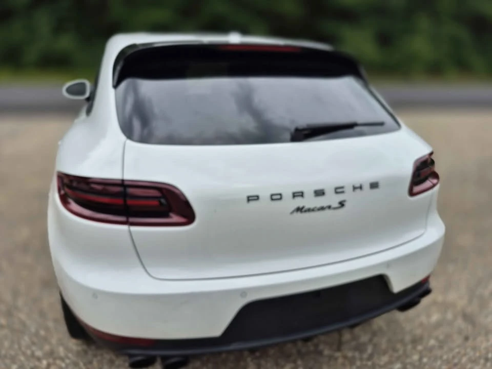 2016 Porsche Macan S - Image 13 of 19