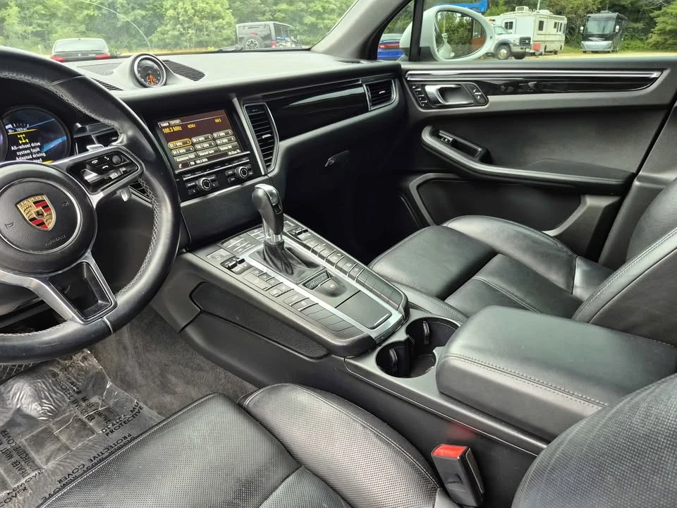 2016 Porsche Macan S - Image 16 of 19