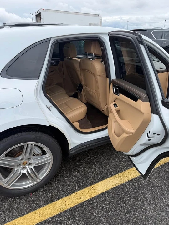 2016 Porsche Macan S - Image 17 of 18