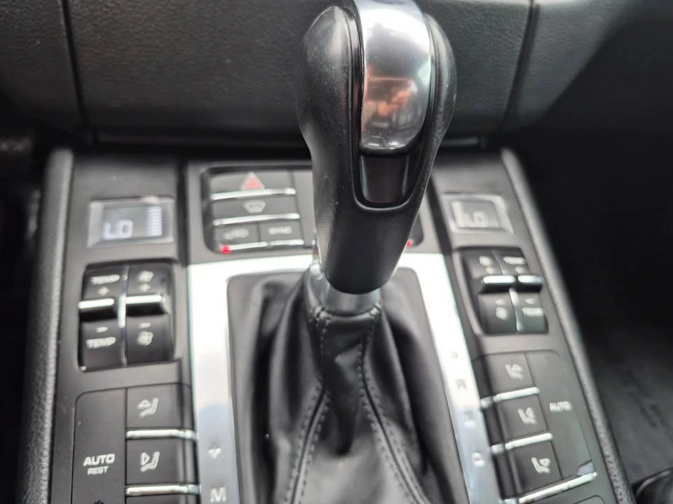 2016 Porsche Macan S - Image 9 of 20