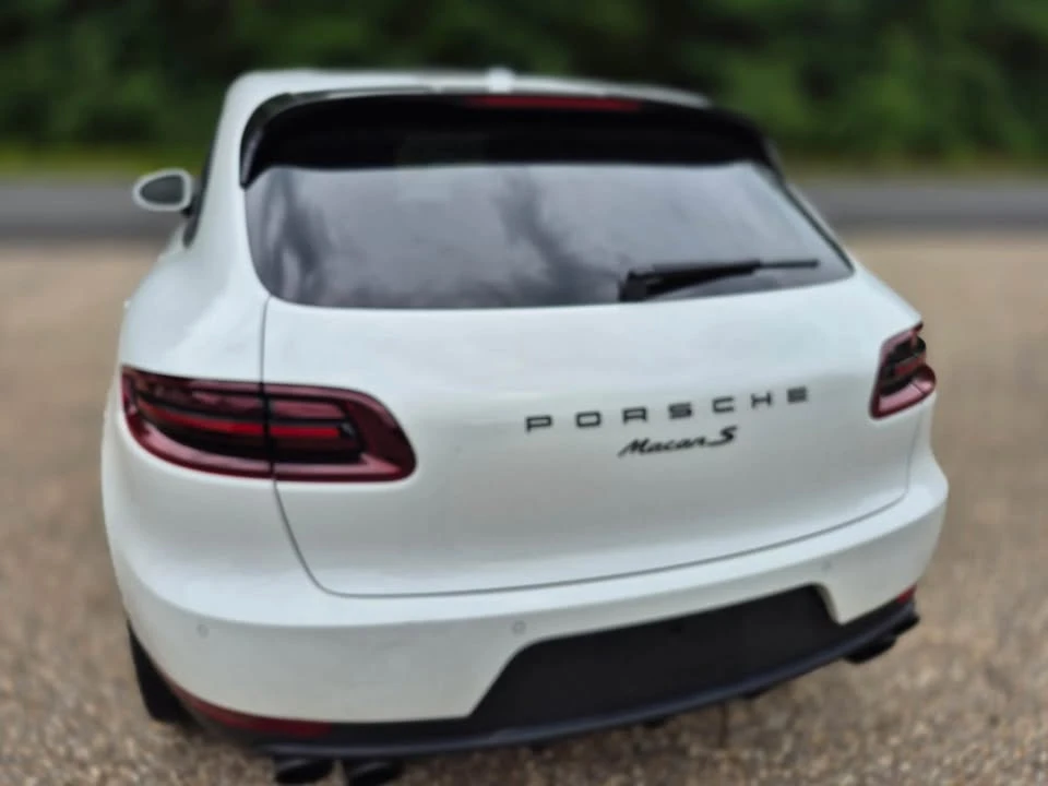 2016 Porsche Macan S - Image 14 of 20