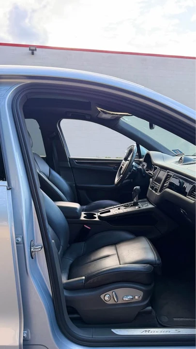 2016 Porsche Macan S - Image 12 of 20
