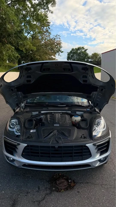 2016 Porsche Macan S - Image 10 of 20
