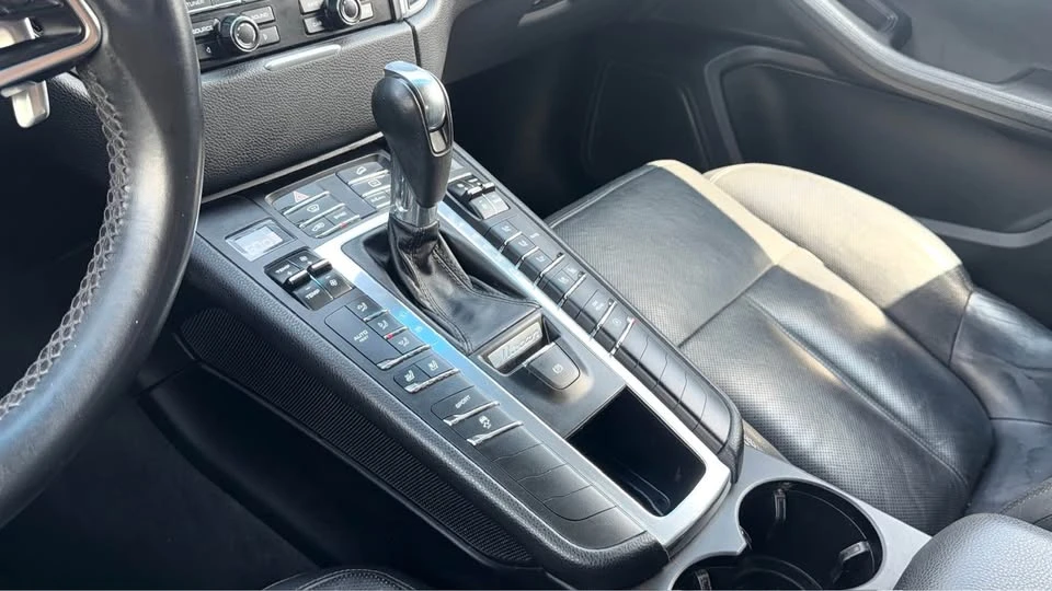 2016 Porsche Macan S - Image 19 of 20