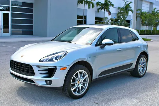 2016 Porsche Macan S Sport Utility 4D