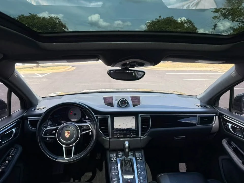 2016 Porsche Macan S - Image 10 of 16