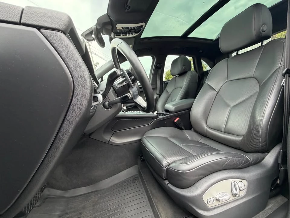 2016 Porsche Macan S - Image 10 of 13