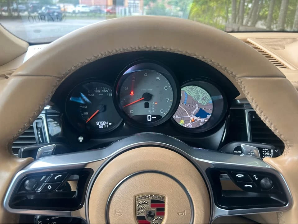 2016 Porsche Macan S - Image 16 of 20