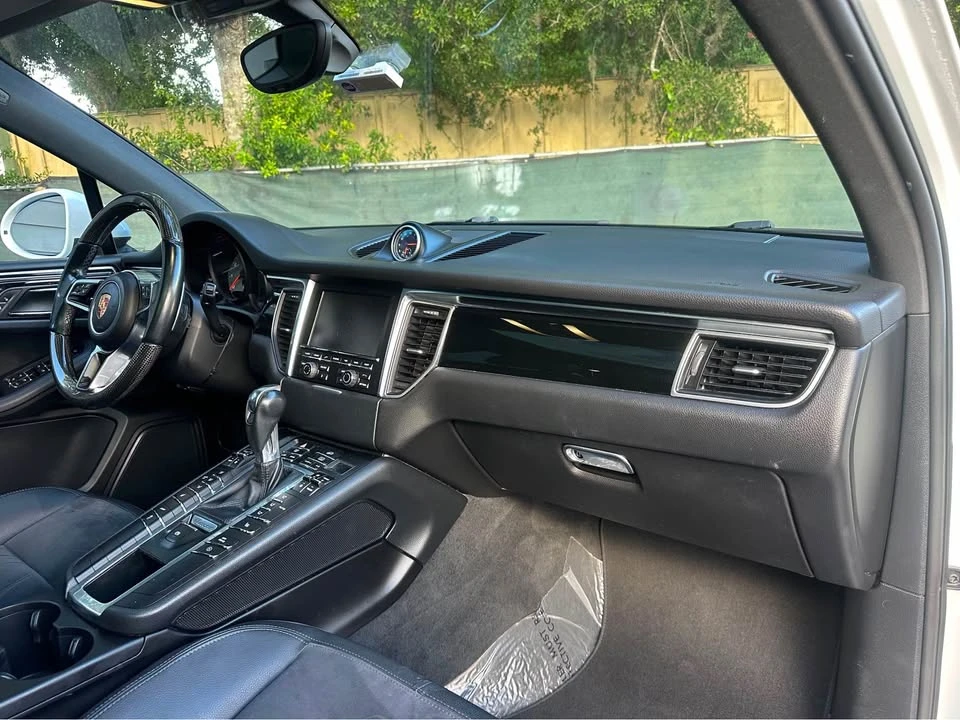 2016 Porsche Macan S - Image 11 of 16