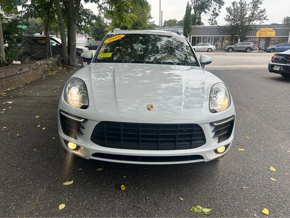 2016 Porsche Macan S - Image 2 of 20