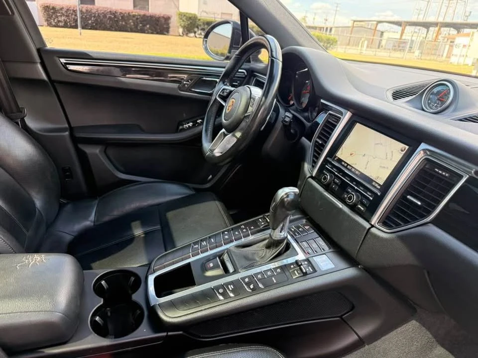 2016 Porsche Macan S - Image 13 of 16