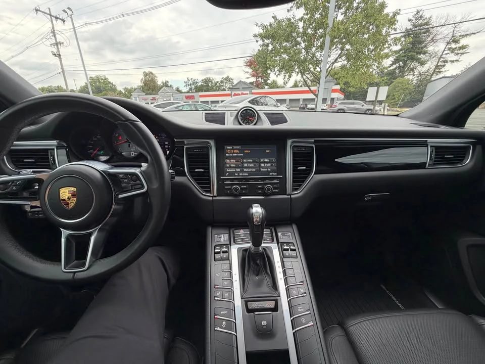 2016 Porsche Macan S - Image 12 of 13