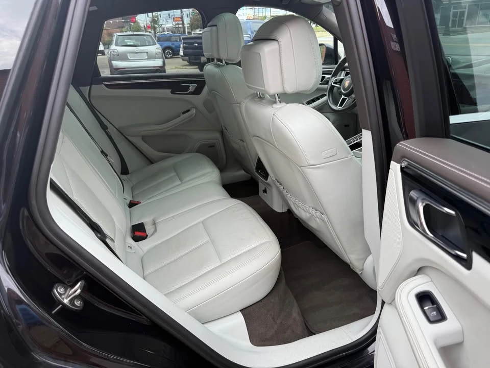 2016 Porsche Macan S - Image 15 of 16