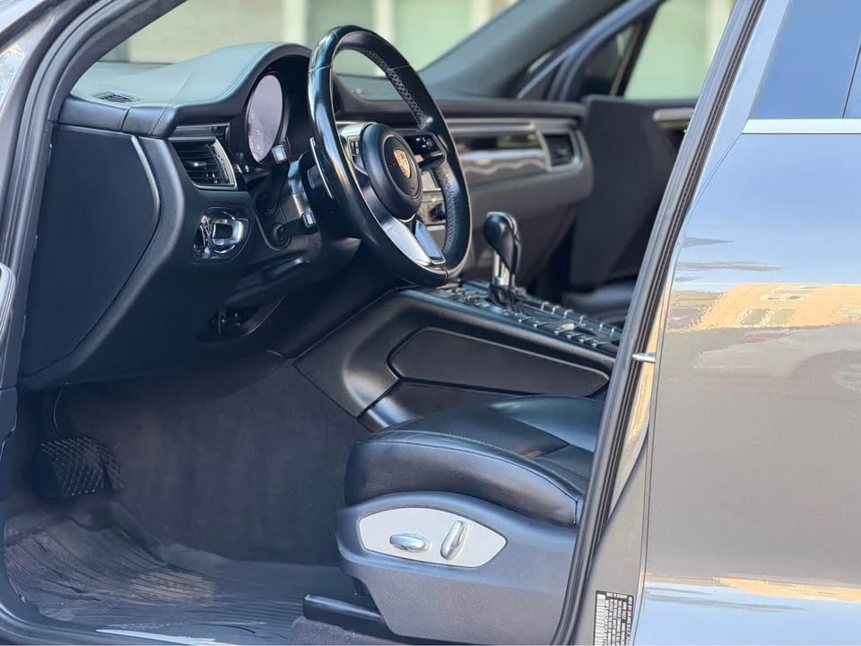 2016 Porsche Macan S - Image 7 of 12