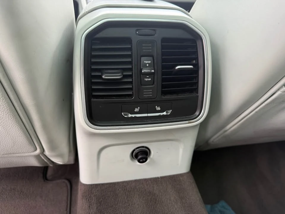 2016 Porsche Macan S - Image 13 of 16
