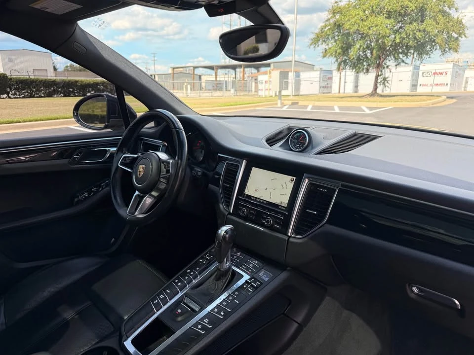 2016 Porsche Macan S - Image 11 of 17
